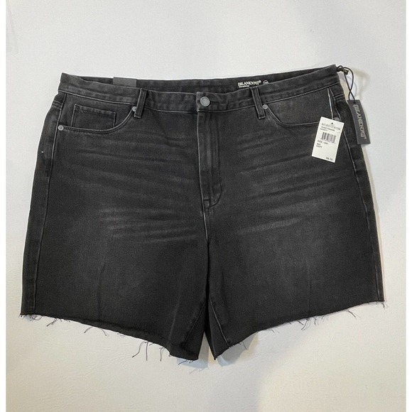 NWT Blank NYC The Ludlow Crop Girlfriend Black Denim Shorts. Size 18W. - Picture 1 of 7
